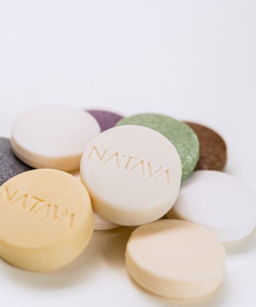 Natava szilárd hajbalzsamok növényi olajokkal