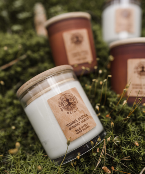 Natava aromaterápiás szójagyertyák fa kanóccal